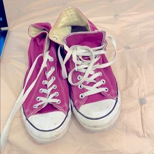 worn converse!! Will be cleaned!